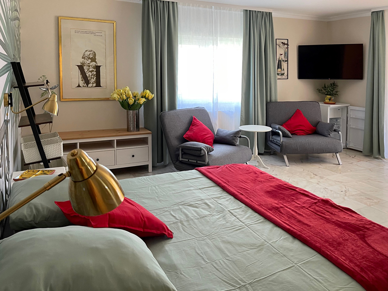 Zimmer und Bäder